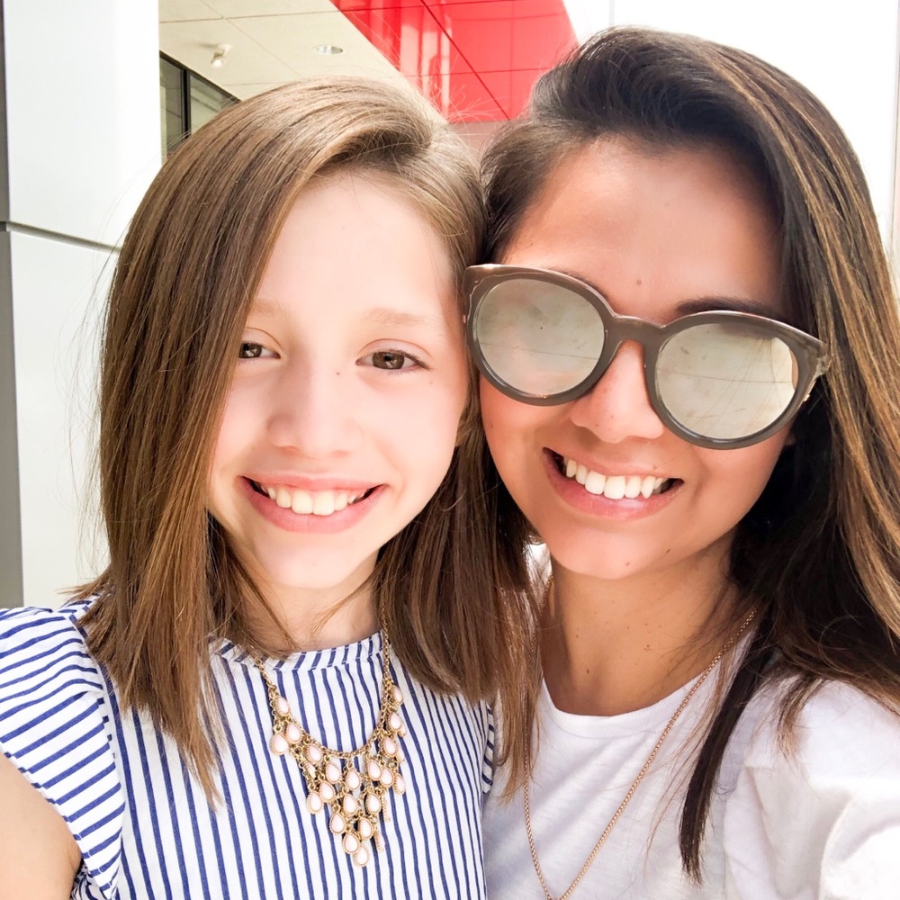 Meet your Posher, Yesenia